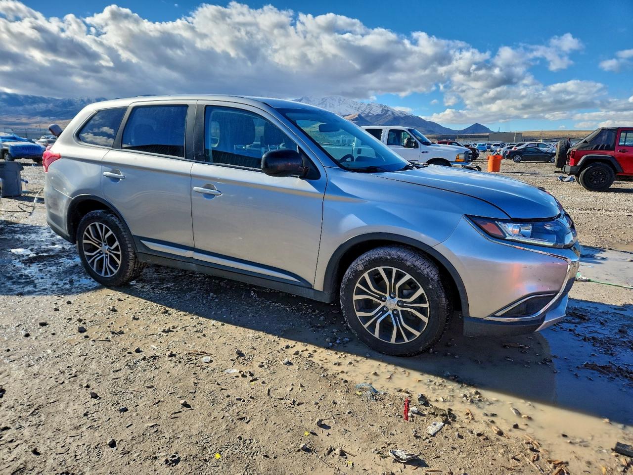 2018 MITSUBISHI OUTLANDER SE photo 7