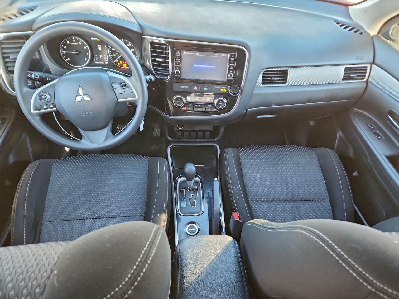 2018 MITSUBISHI OUTLANDER SE photo 15