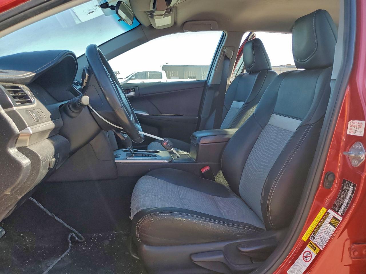 2012 TOYOTA CAMRY SE photo 7