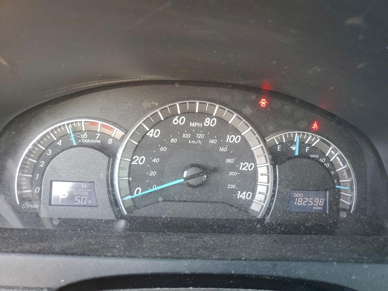 2012 TOYOTA CAMRY SE photo 9