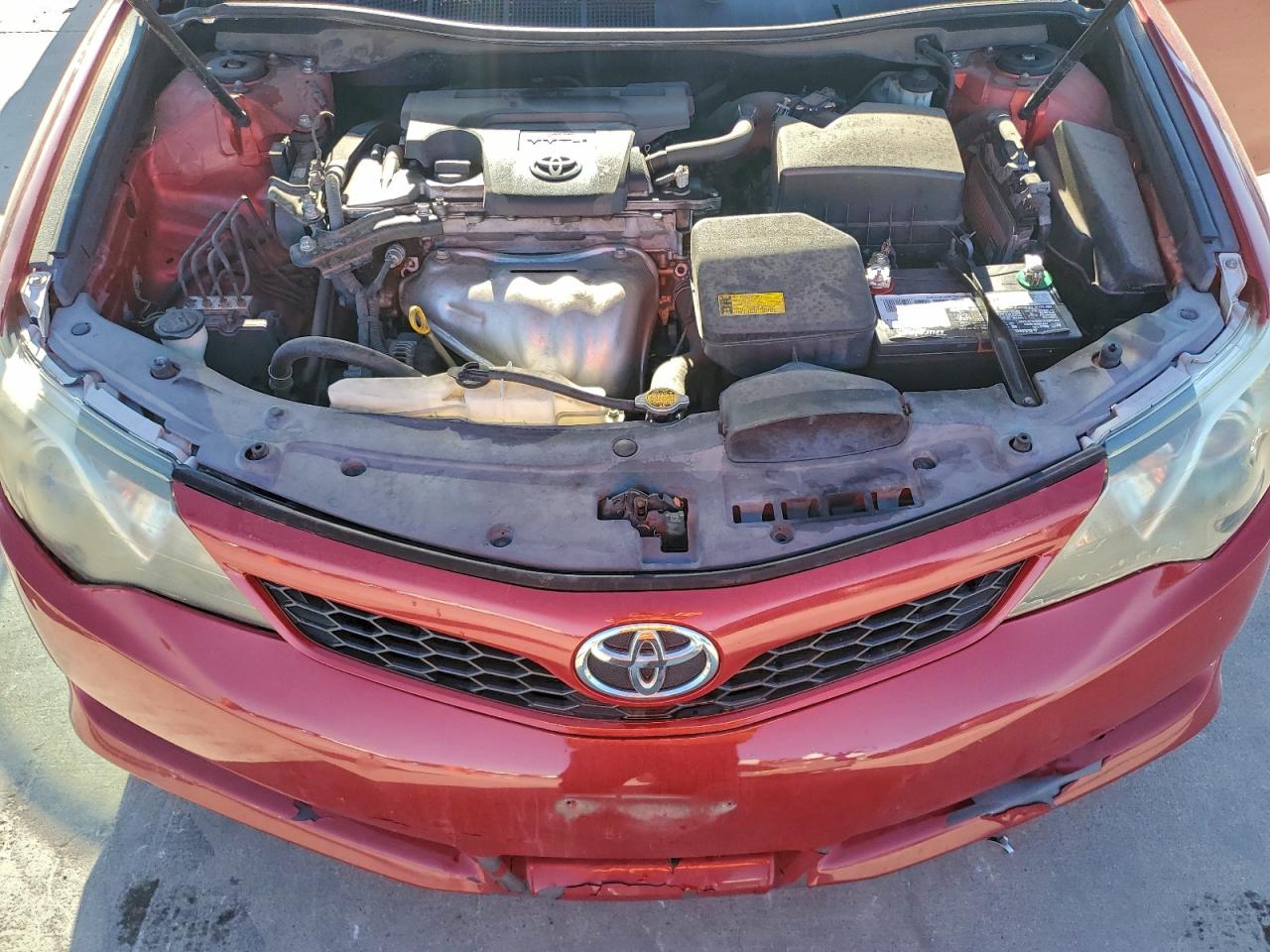 2012 TOYOTA CAMRY SE photo 11
