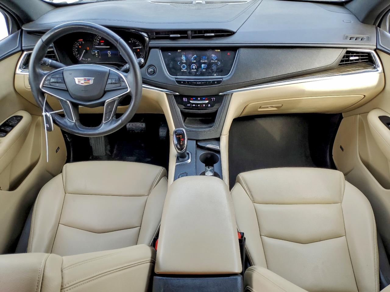 2018 CADILLAC XT5 photo 8