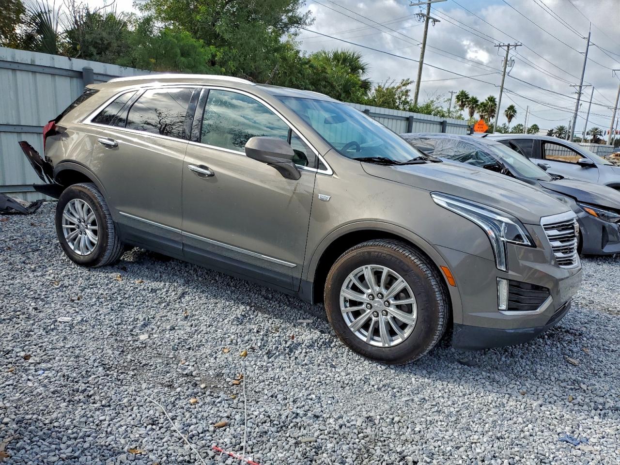 2018 CADILLAC XT5 photo 4