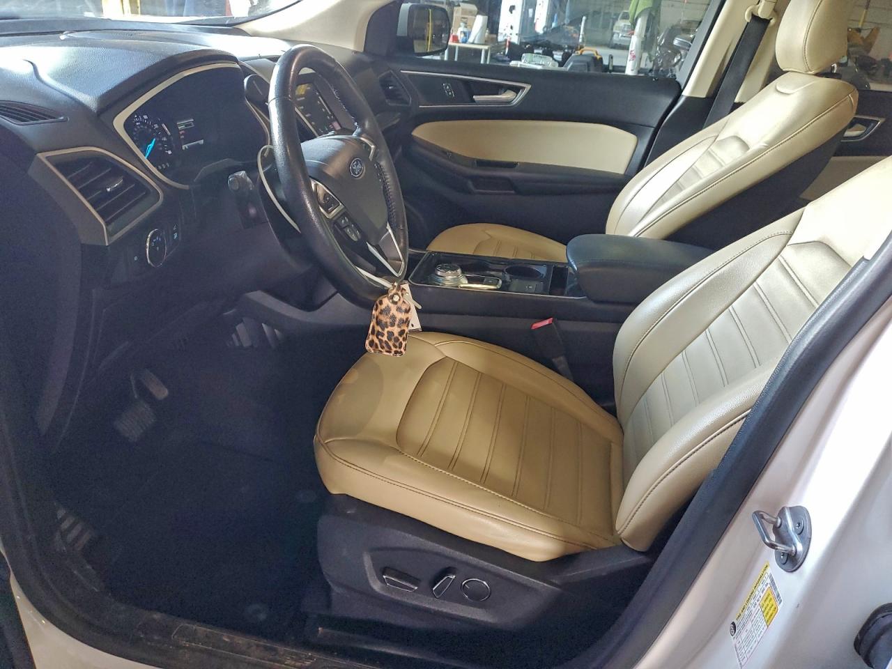 2019 FORD EDGE SEL photo 19