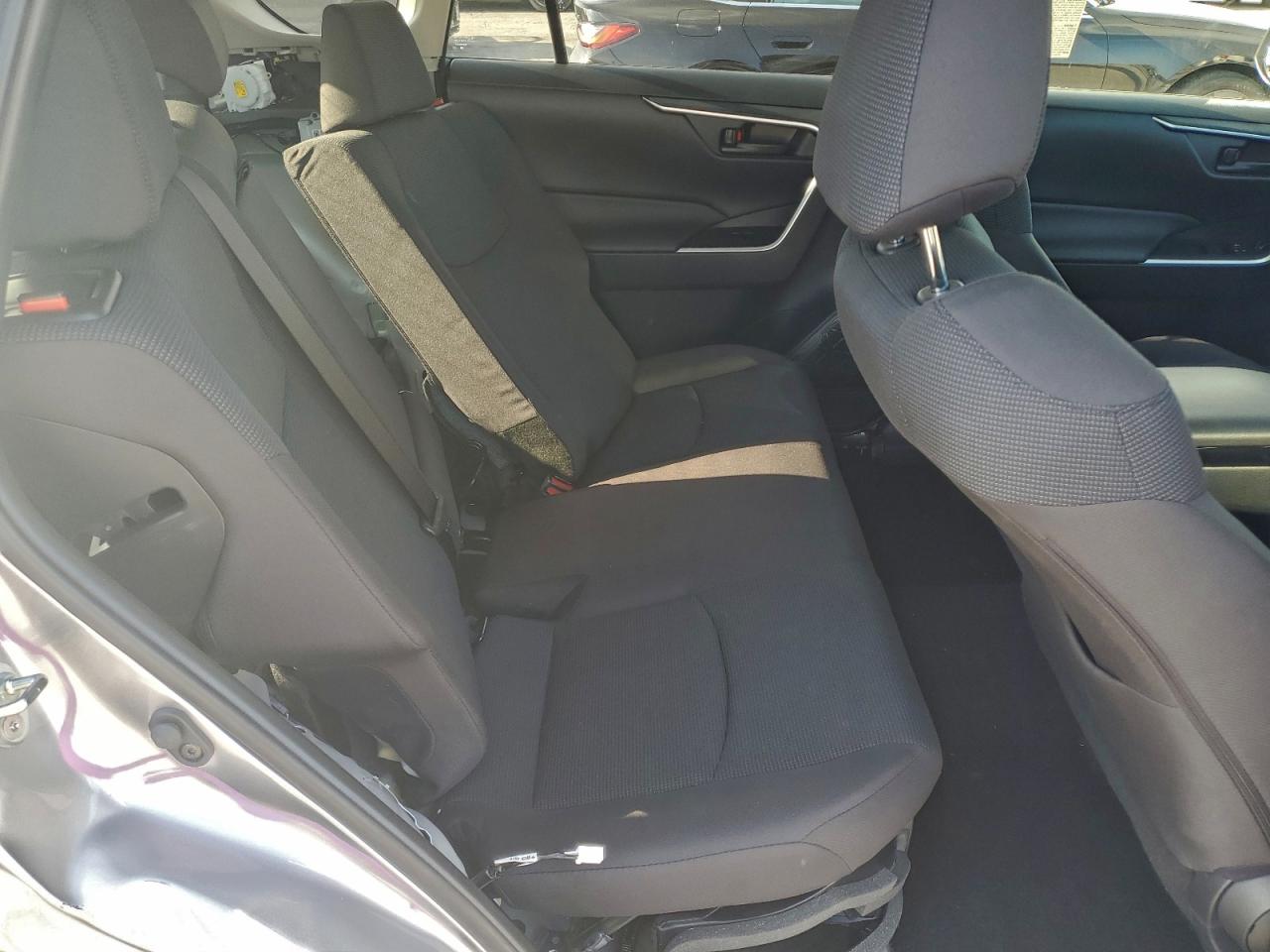 2025 TOYOTA RAV4 LE photo 11