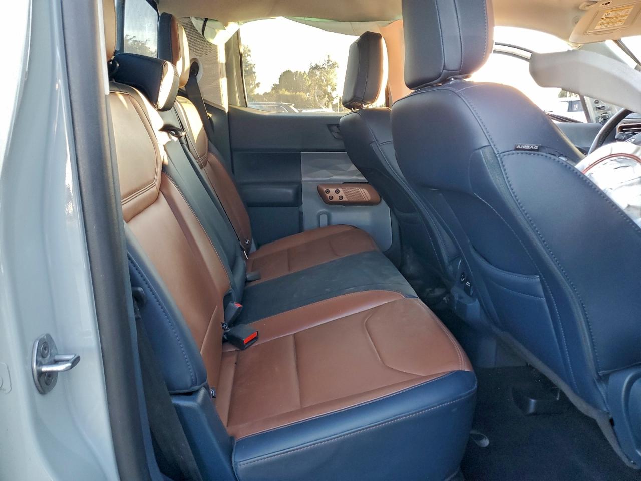 2023 FORD MAVERICK XL photo 19