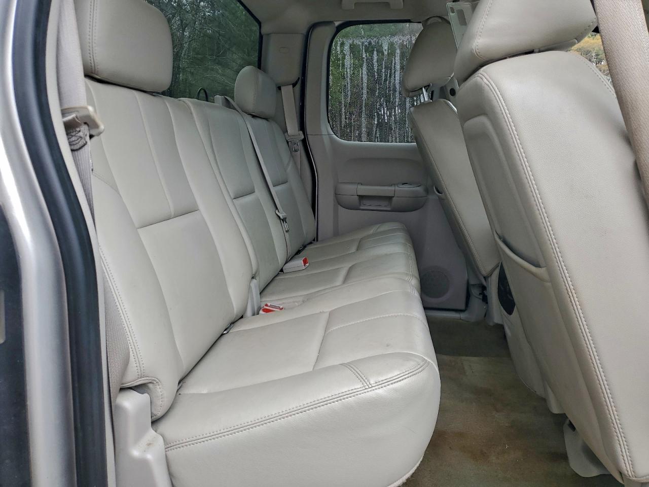 2010 CHEVROLET SILVERADO C1500 LTZ photo 10