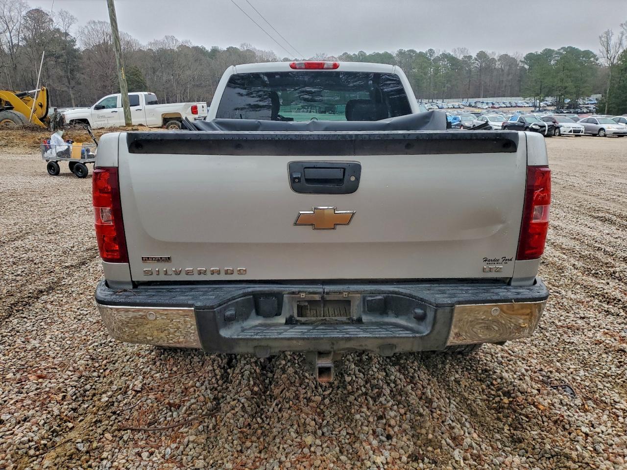 2010 CHEVROLET SILVERADO C1500 LTZ photo 6