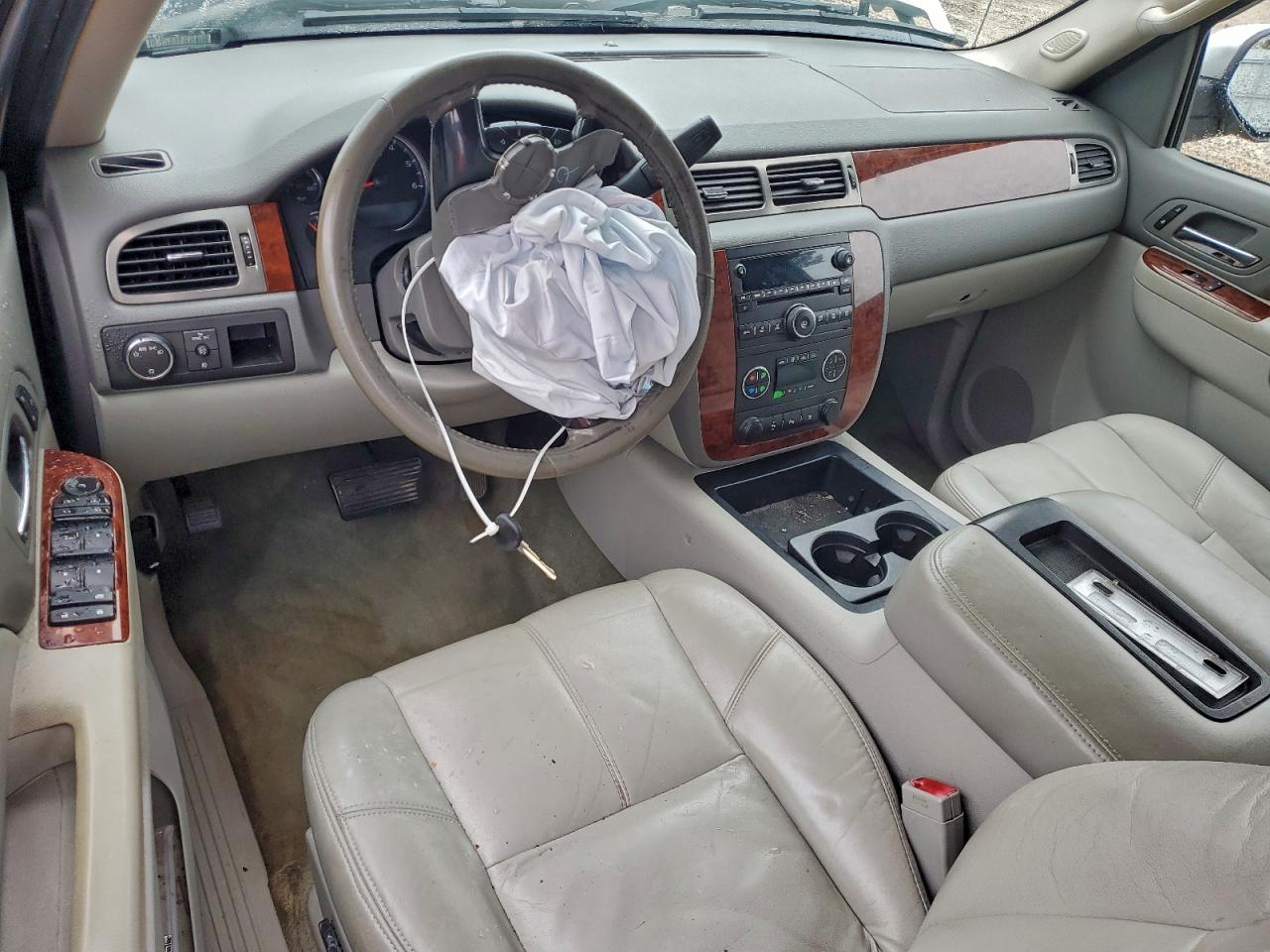 2010 CHEVROLET SILVERADO C1500 LTZ photo 8