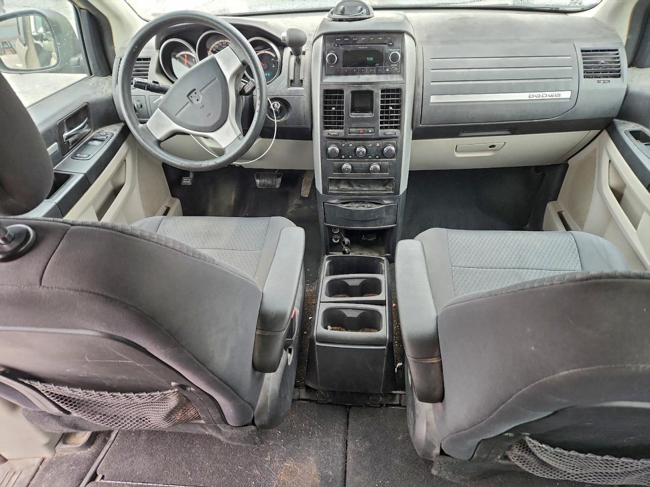 2010 DODGE GRAND CARAVAN SE photo 15