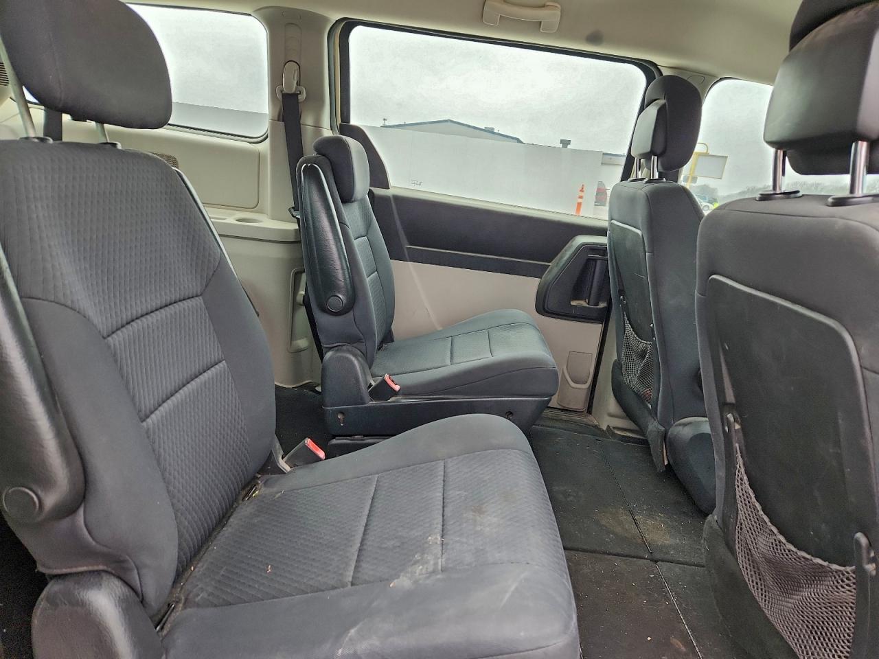 2010 DODGE GRAND CARAVAN SE photo 21