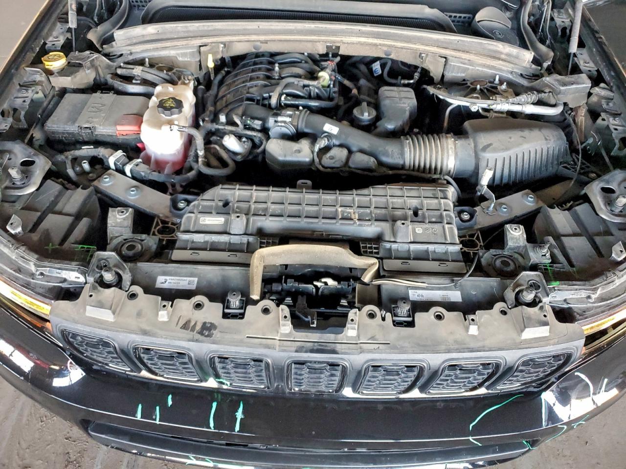 2023 JEEP GRAND CHEROKEE L LAREDO photo 23