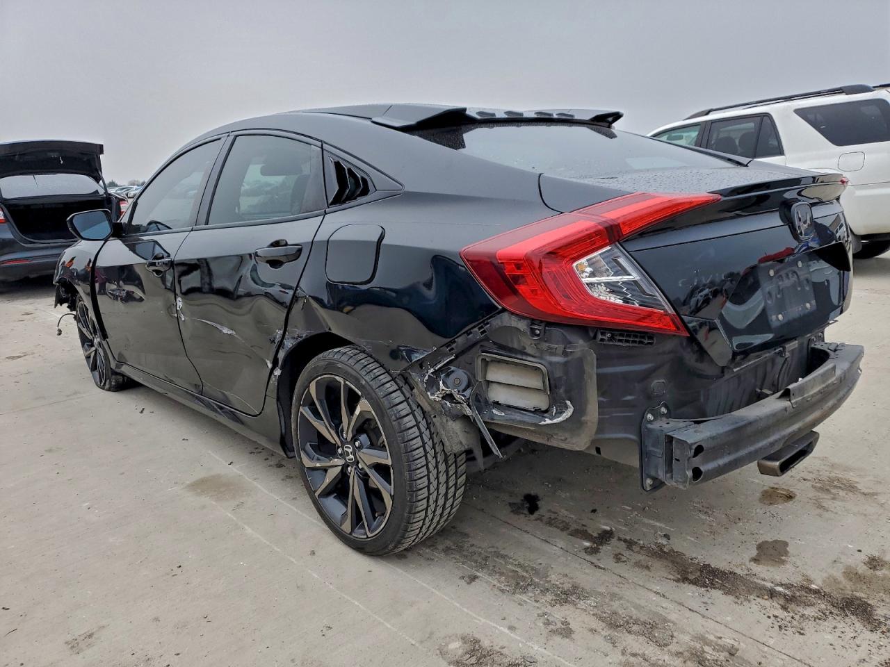 2020 HONDA CIVIC SPORT photo 2
