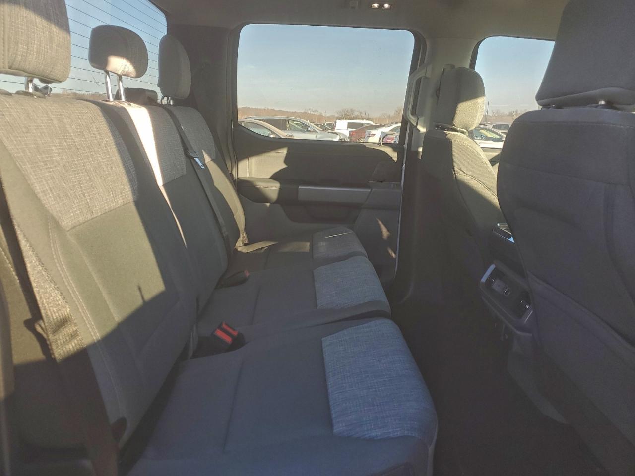 2022 FORD F150 LIGHTNING PRO photo 28