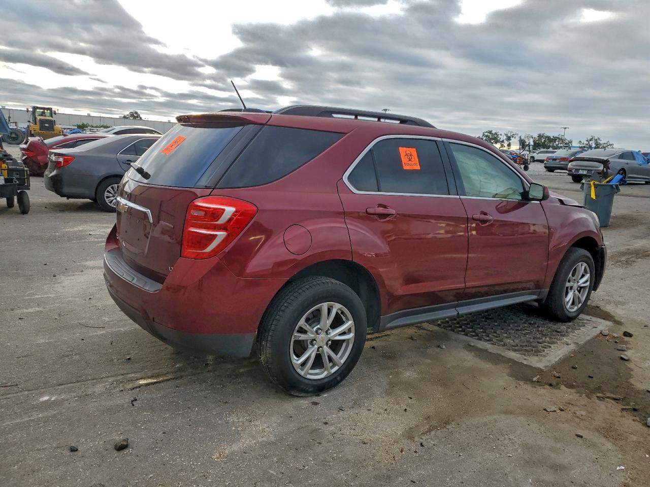 2017 CHEVROLET EQUINOX LT photo 7