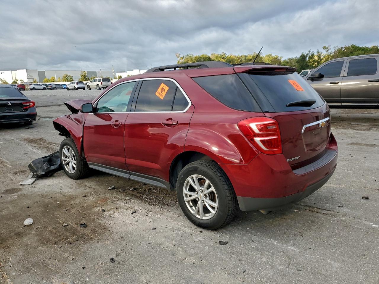 2017 CHEVROLET EQUINOX LT photo 4