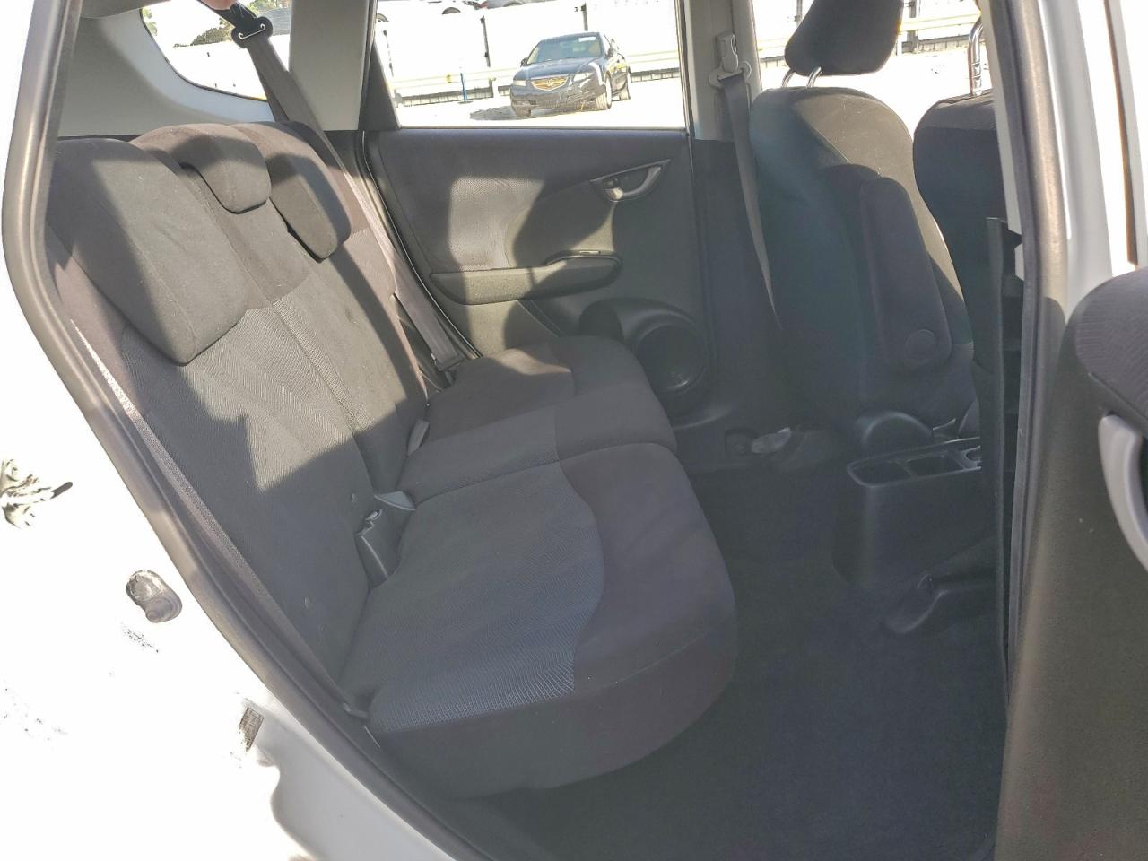 2011 HONDA FIT SPORT photo 19