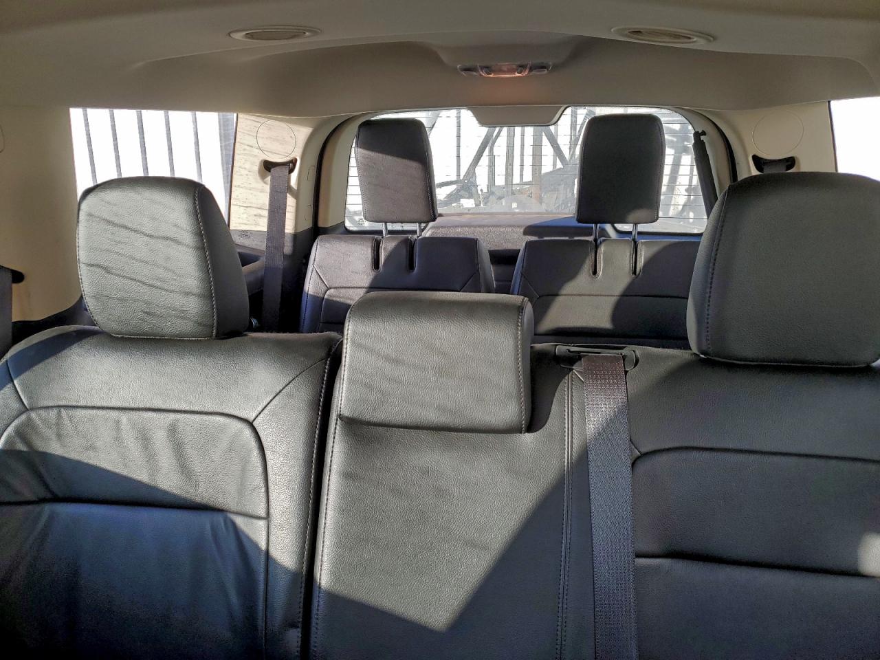 2016 FORD FLEX SEL photo 28
