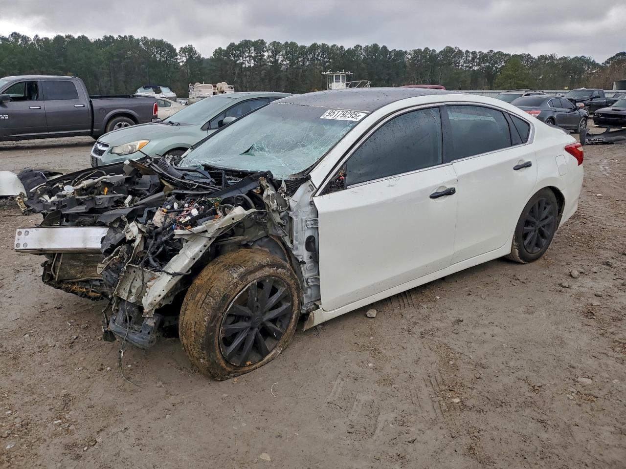 2017 NISSAN ALTIMA