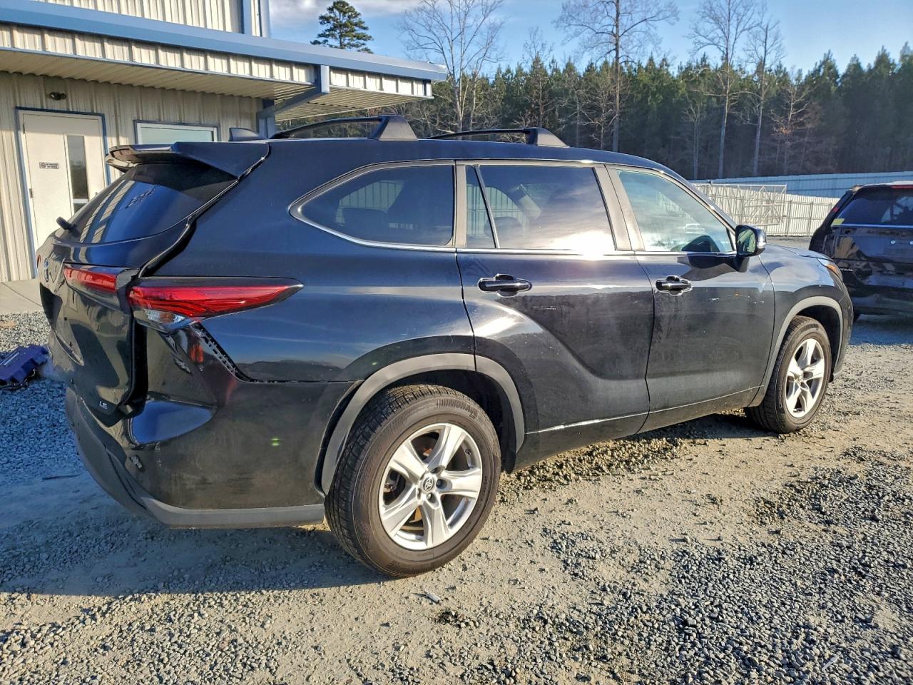 2023 TOYOTA HIGHLANDER L photo 5