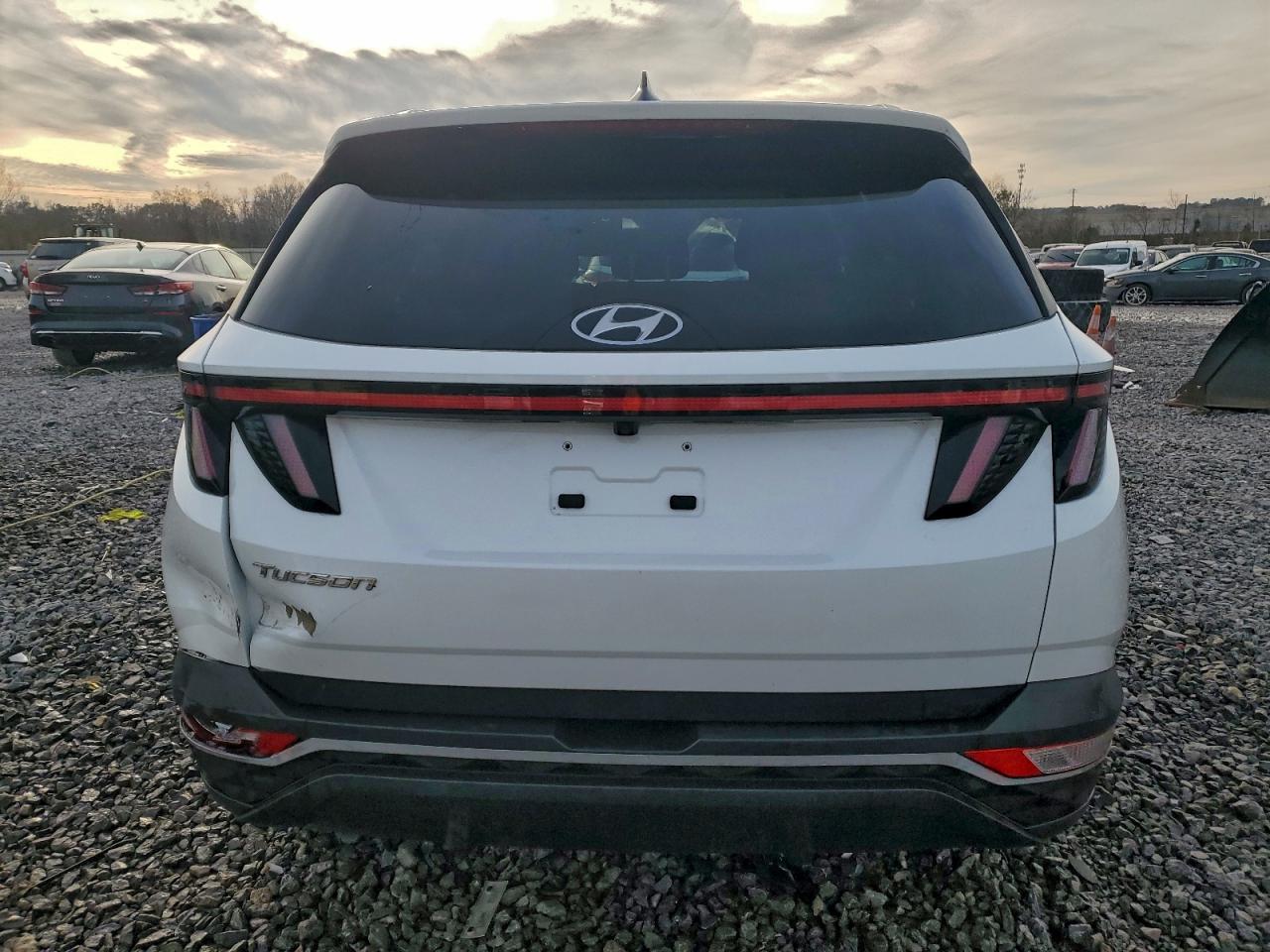 2022 HYUNDAI TUCSON SEL photo 6