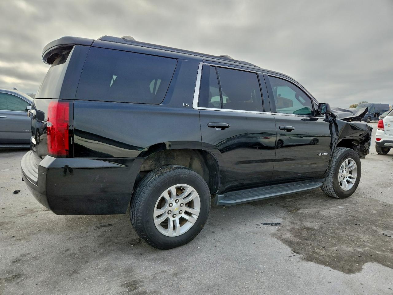 2016 CHEVROLET TAHOE C1500 LS photo 5