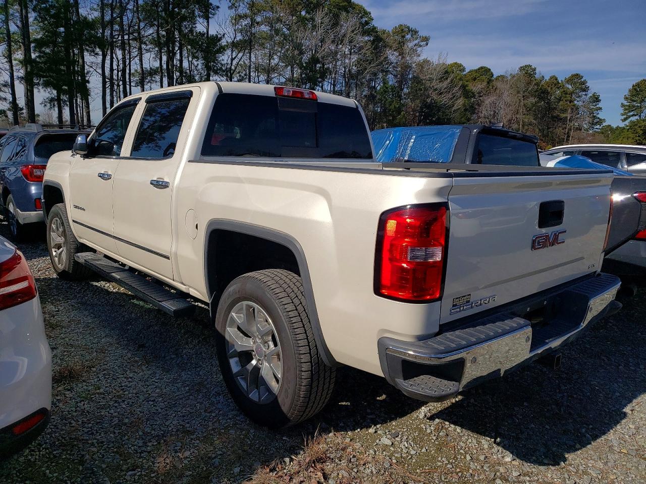 2015 GMC SIERRA K1500 SLT photo 2