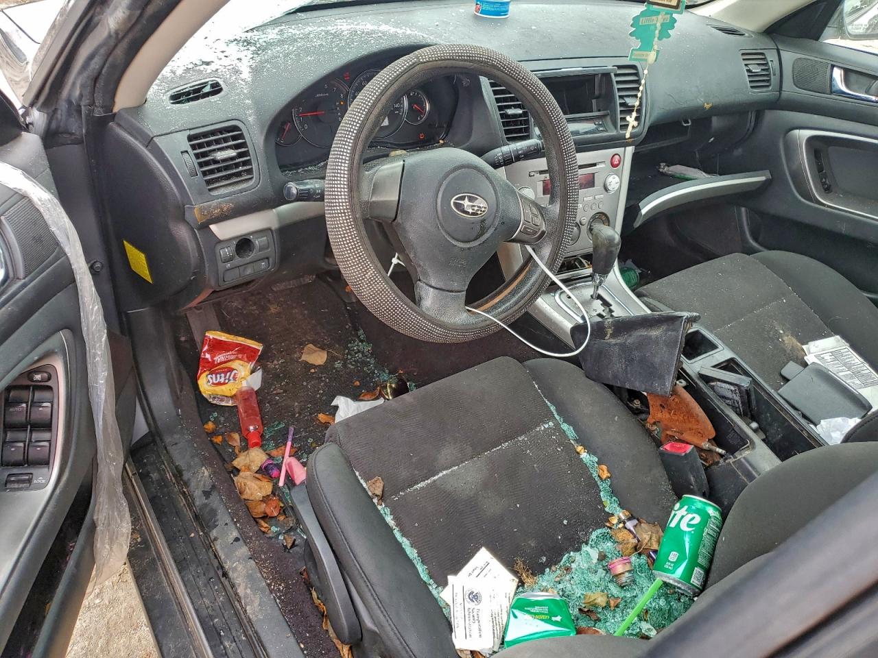 2009 SUBARU OUTBACK photo 8