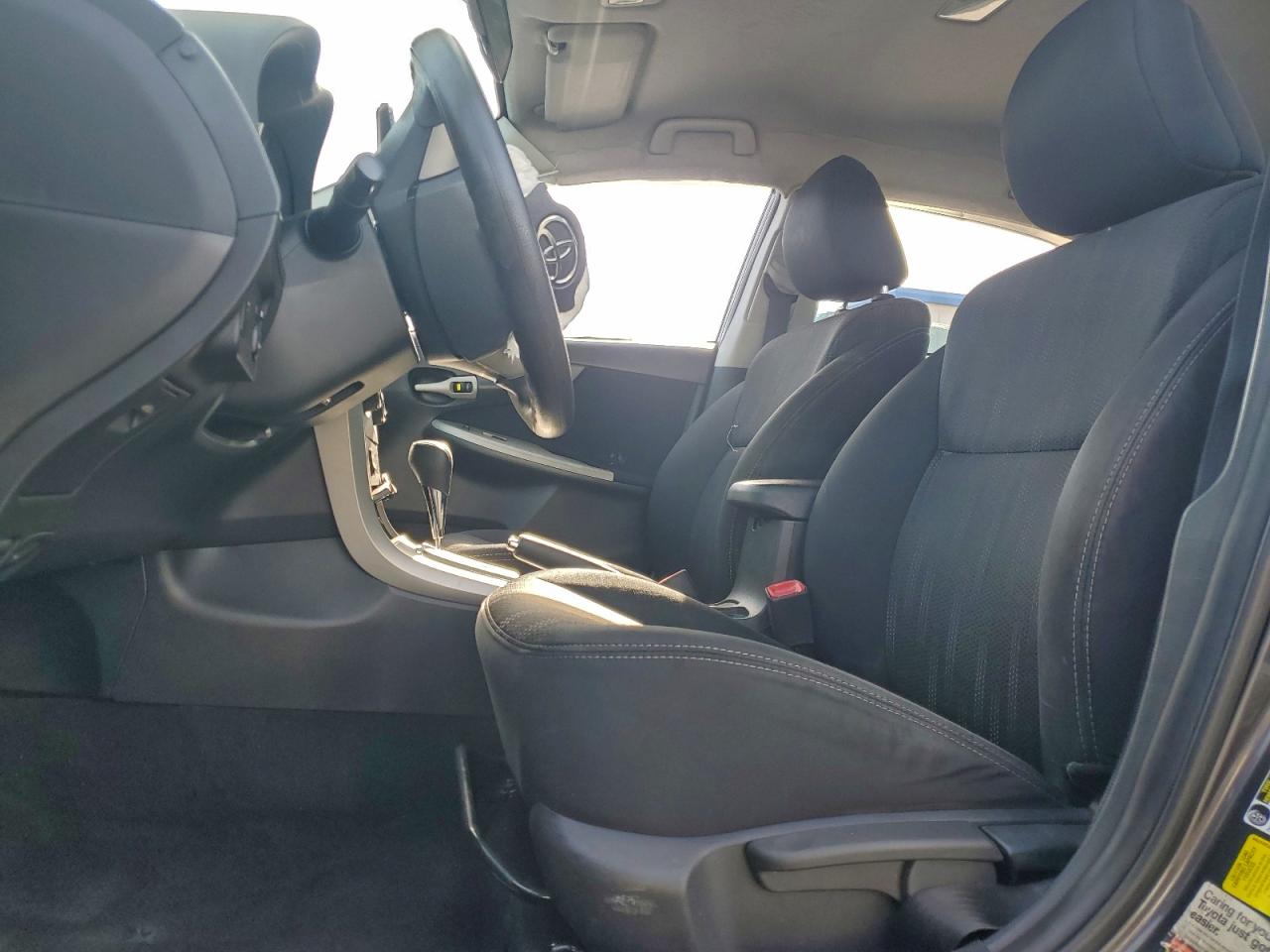 2013 TOYOTA COROLLA S photo 19
