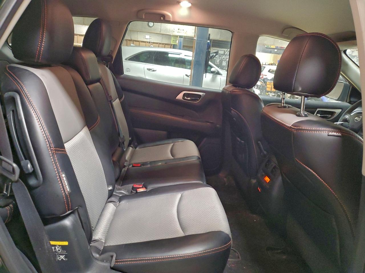2020 NISSAN PATHFINDER SV photo 11