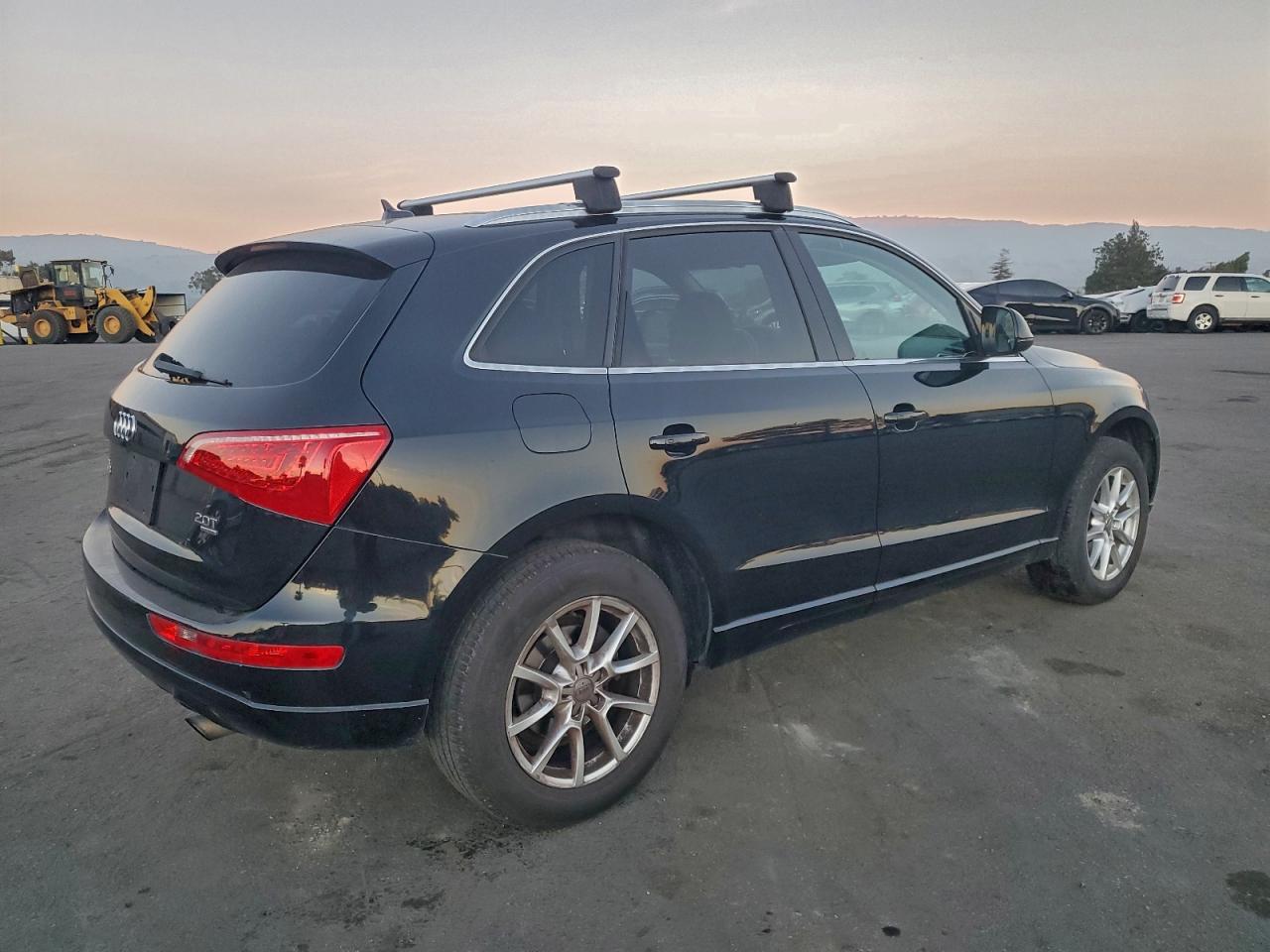2012 AUDI Q5 PREMIUM PLUS photo 3