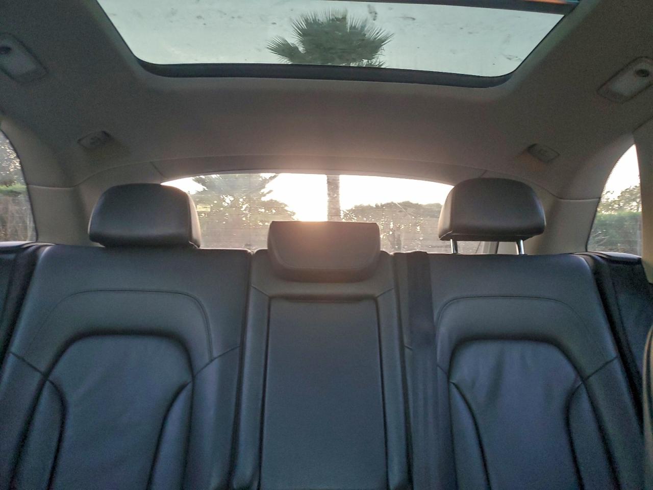 2012 AUDI Q5 PREMIUM PLUS photo 10