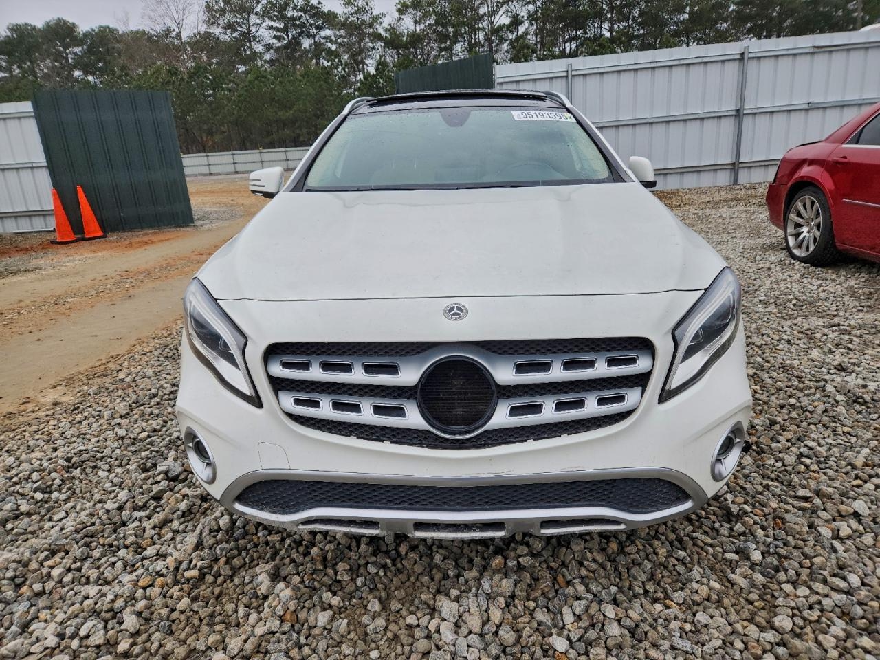 2019 MERCEDES-BENZ GLA 250 photo 9