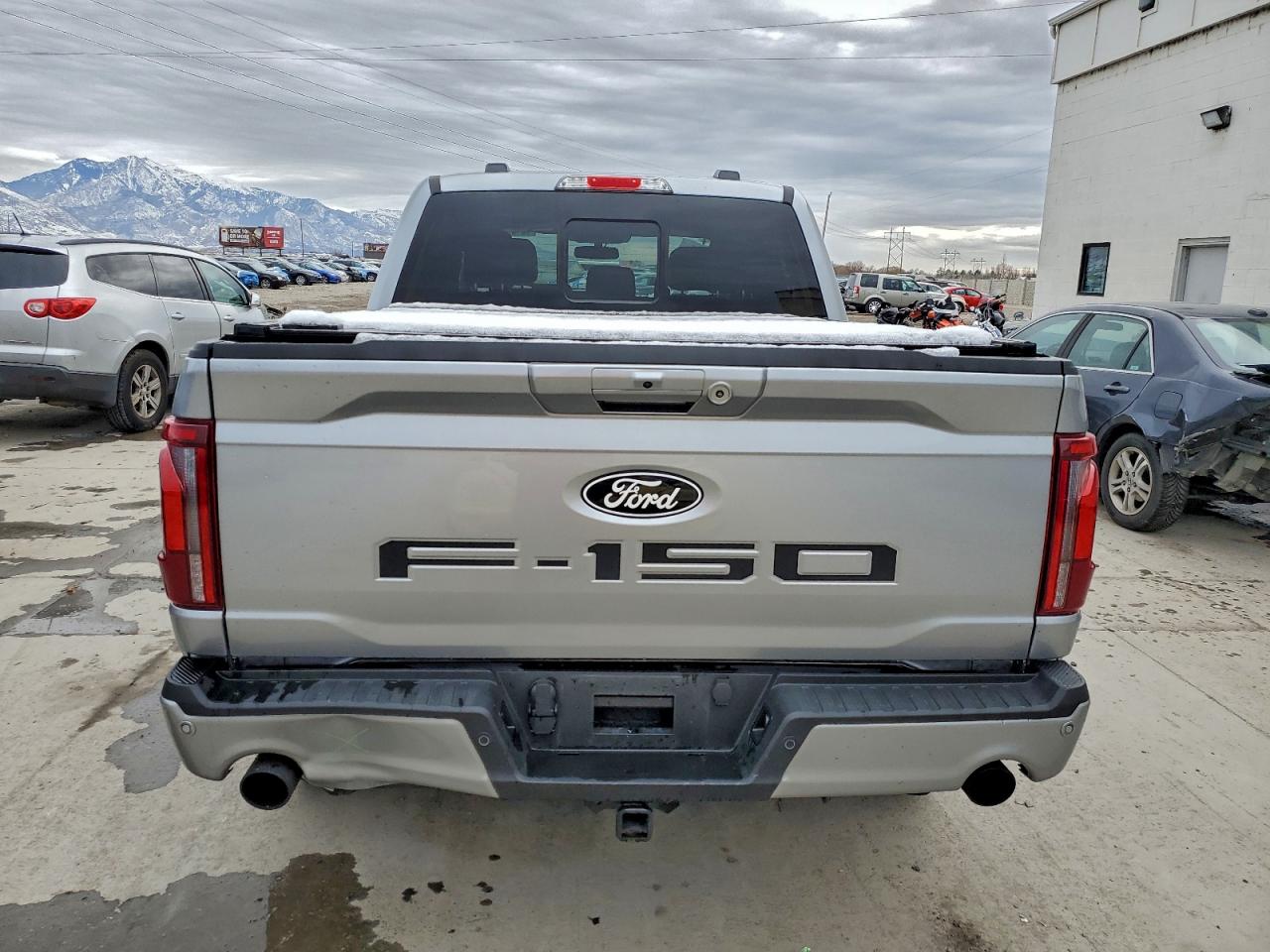 2025 FORD F150 LARIAT photo 11