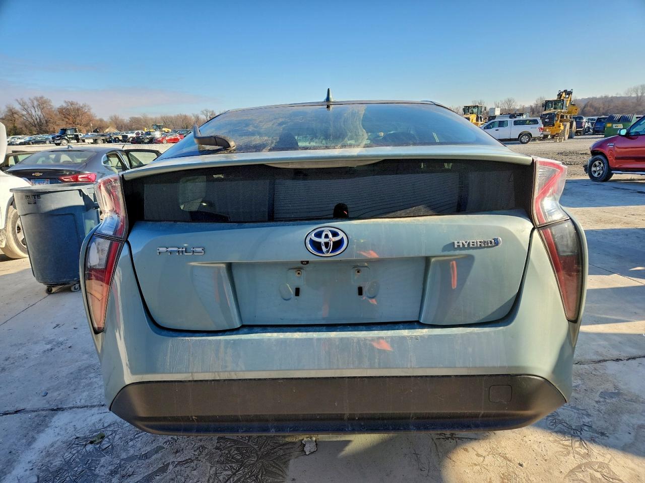 2016 TOYOTA PRIUS TWO photo 11