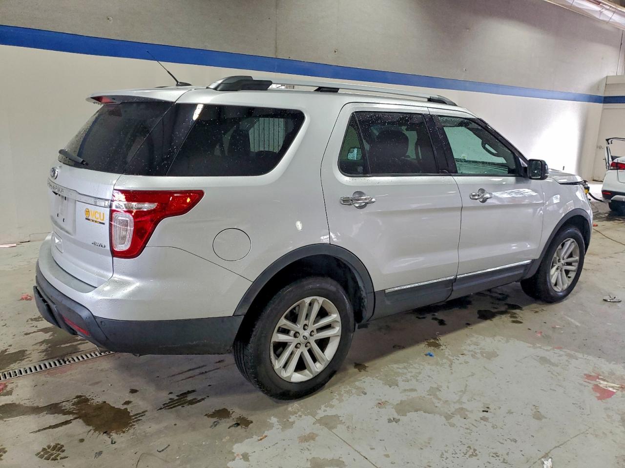 2015 FORD EXPLORER XLT photo 5