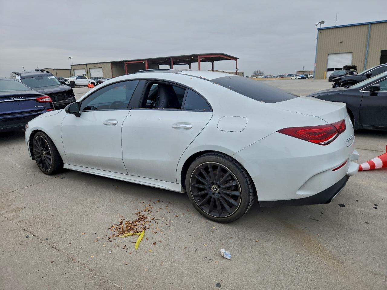 2022 MERCEDES-BENZ CLA 250 photo 2