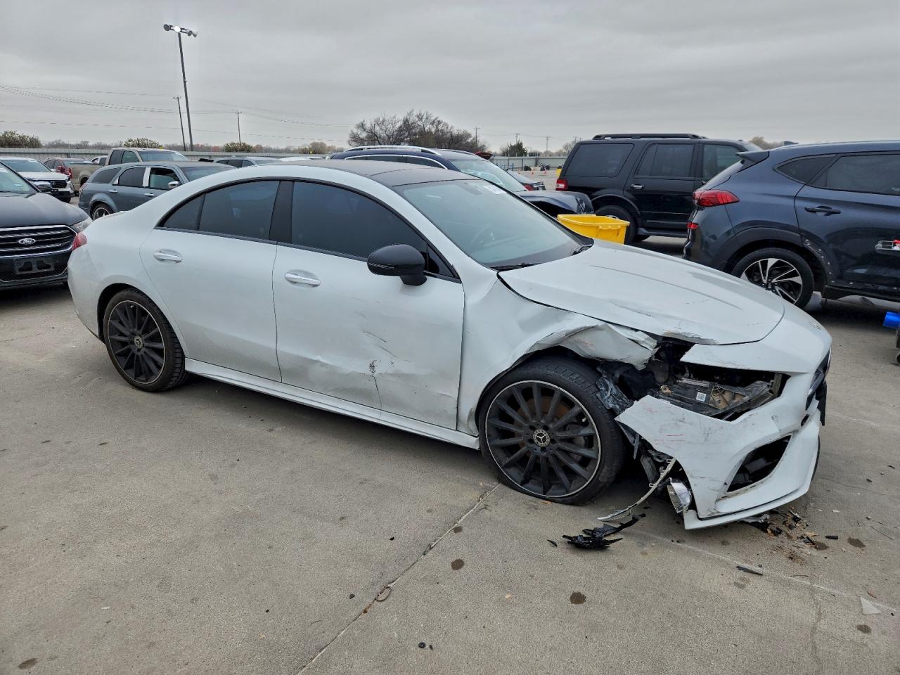2022 MERCEDES-BENZ CLA 250 photo 4