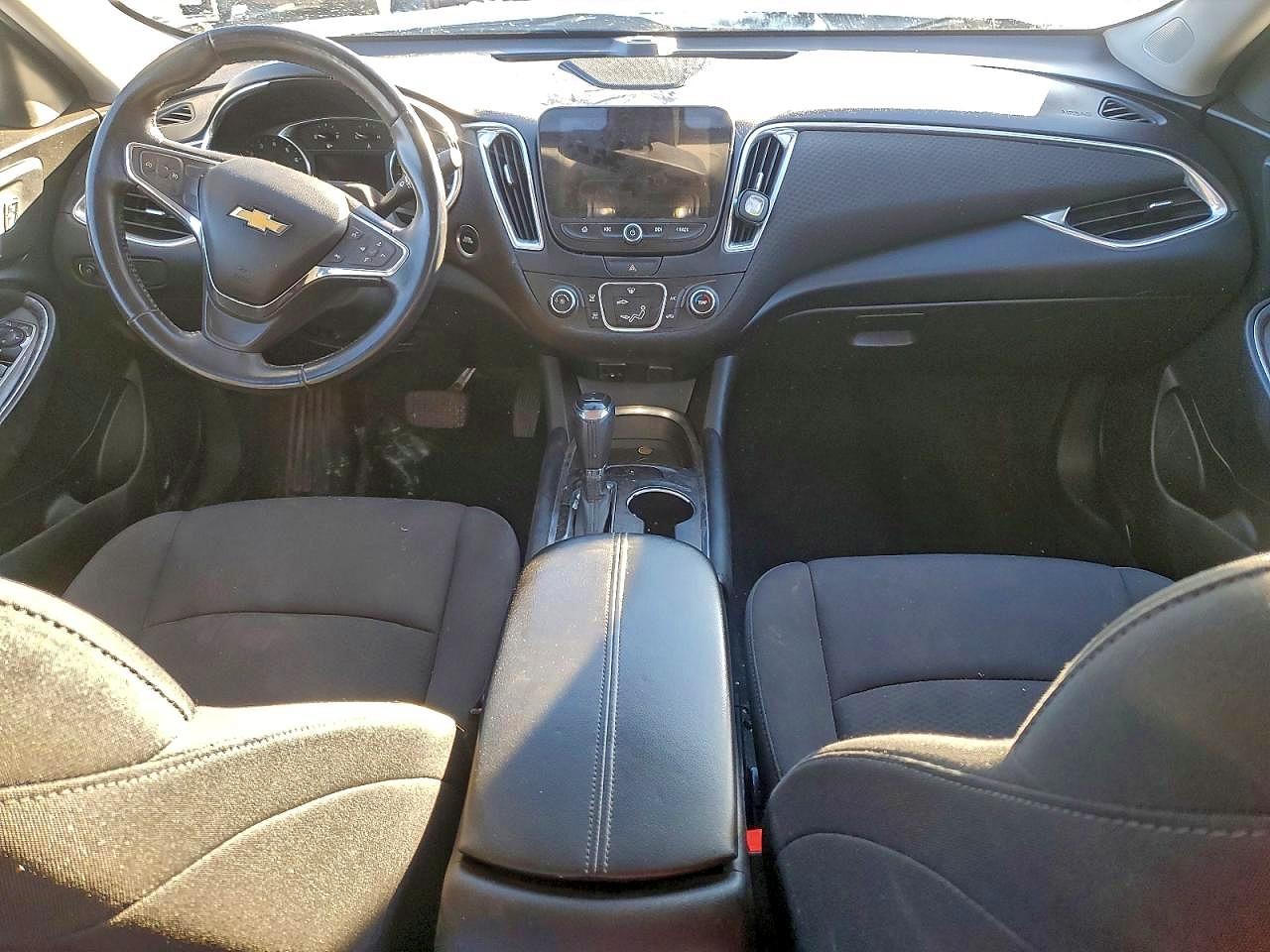 2016 CHEVROLET MALIBU LT photo 8