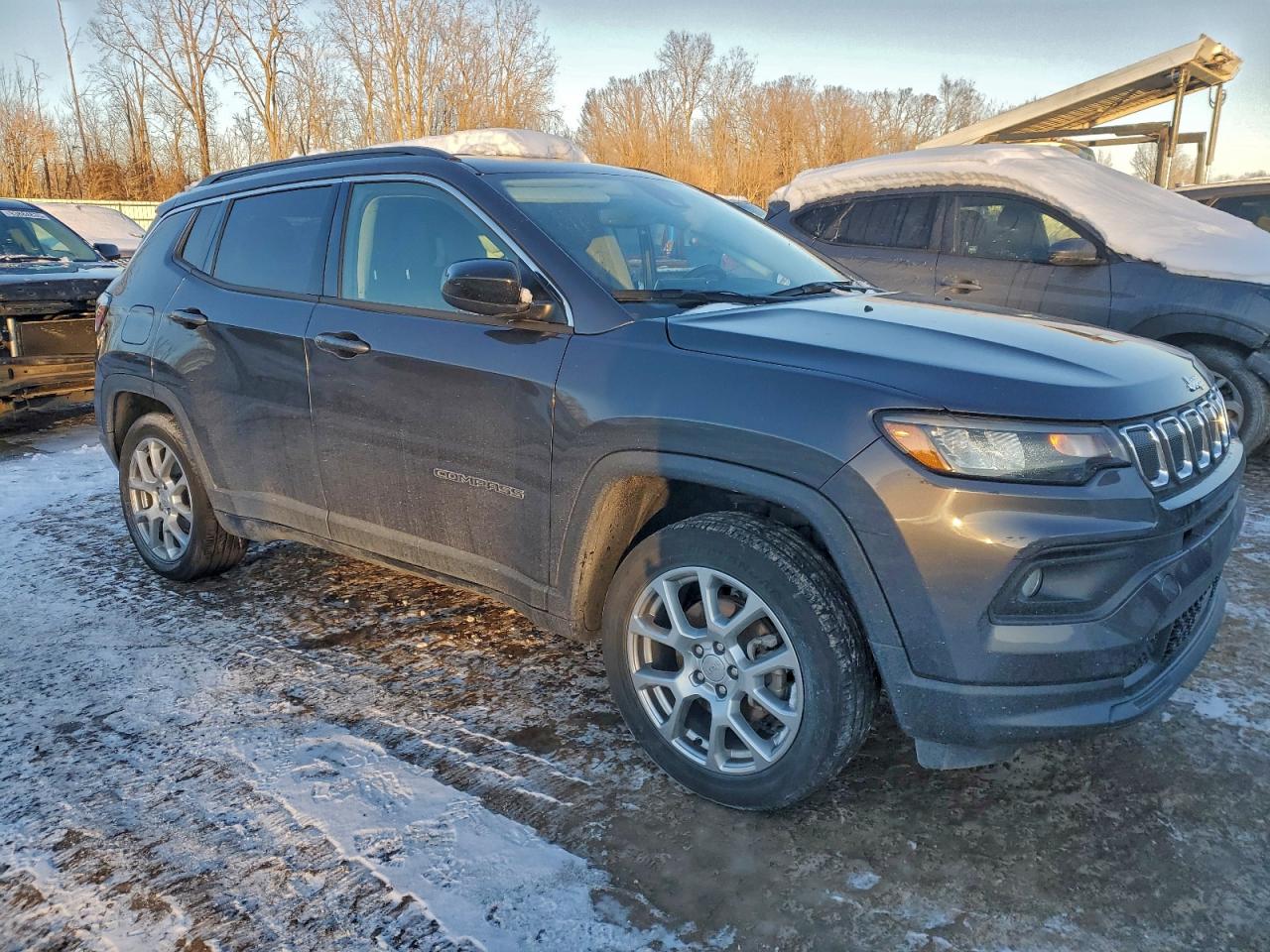 2022 JEEP COMPASS LATITUDE LUX photo 10
