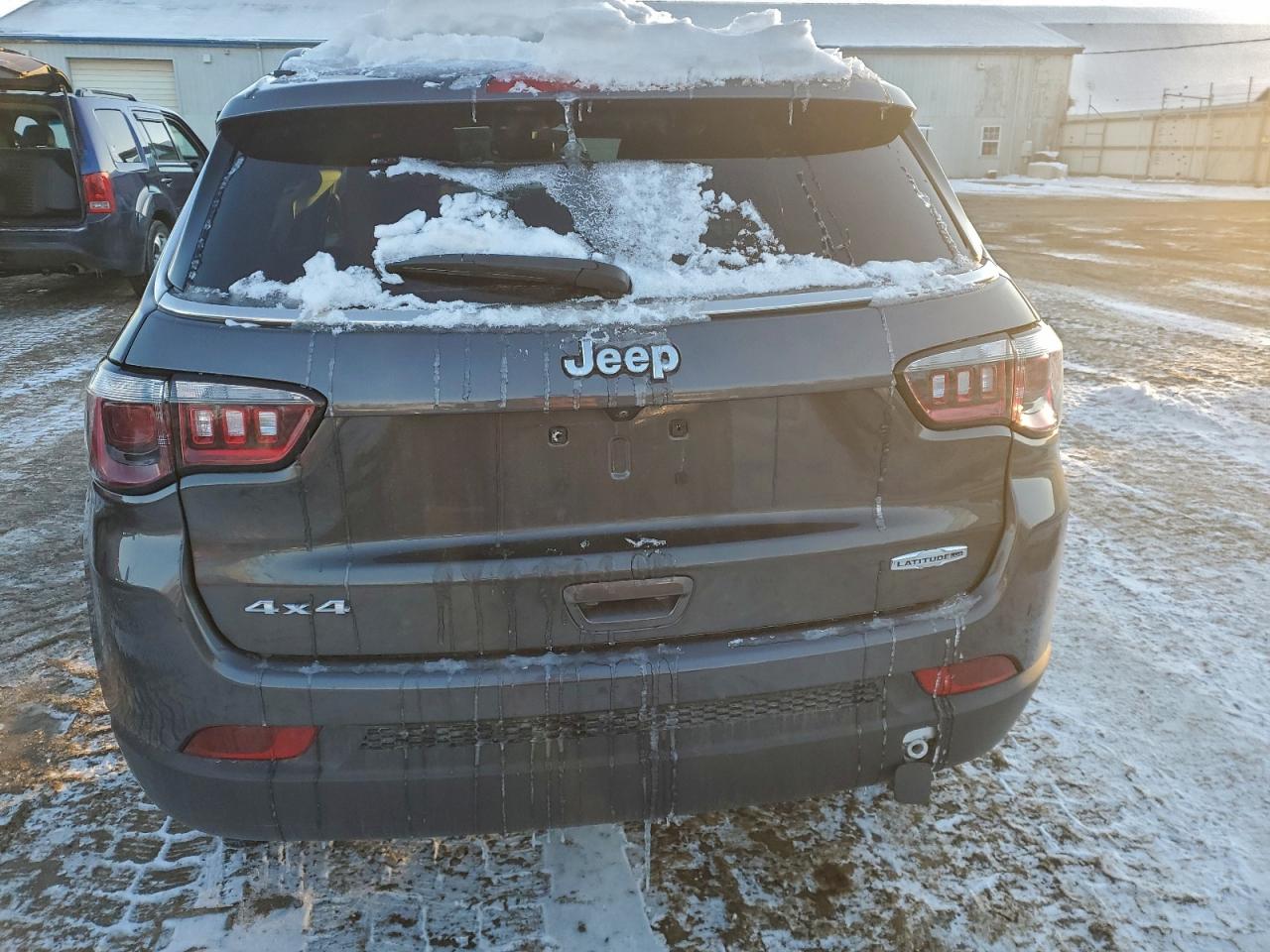 2022 JEEP COMPASS LATITUDE LUX photo 16