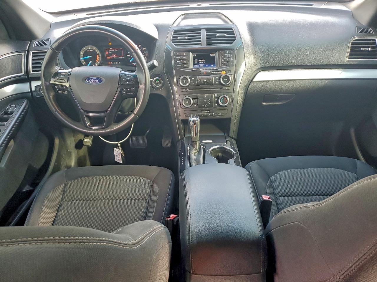 2016 FORD EXPLORER XLT photo 8