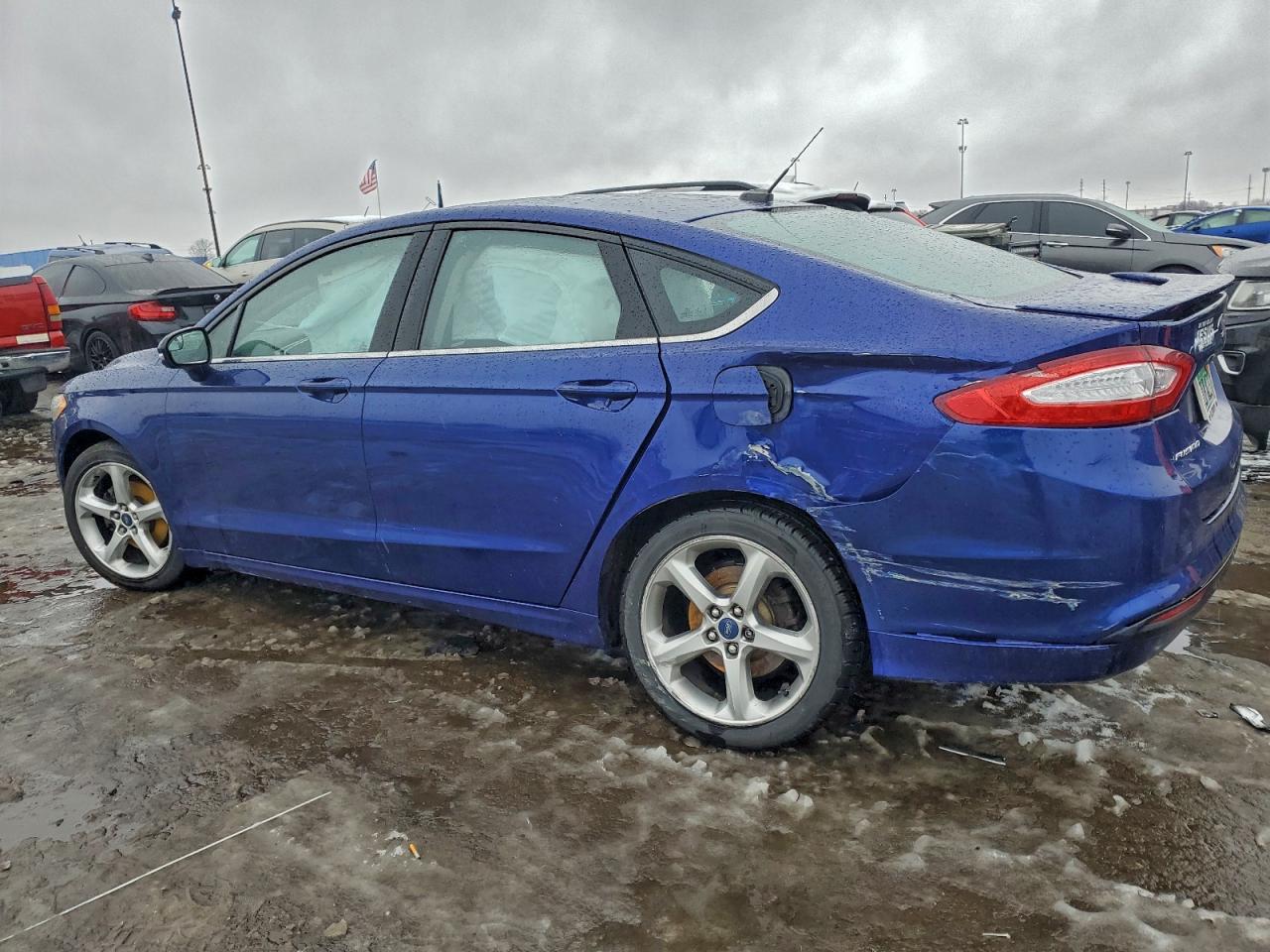 2014 FORD FUSION SE photo 2