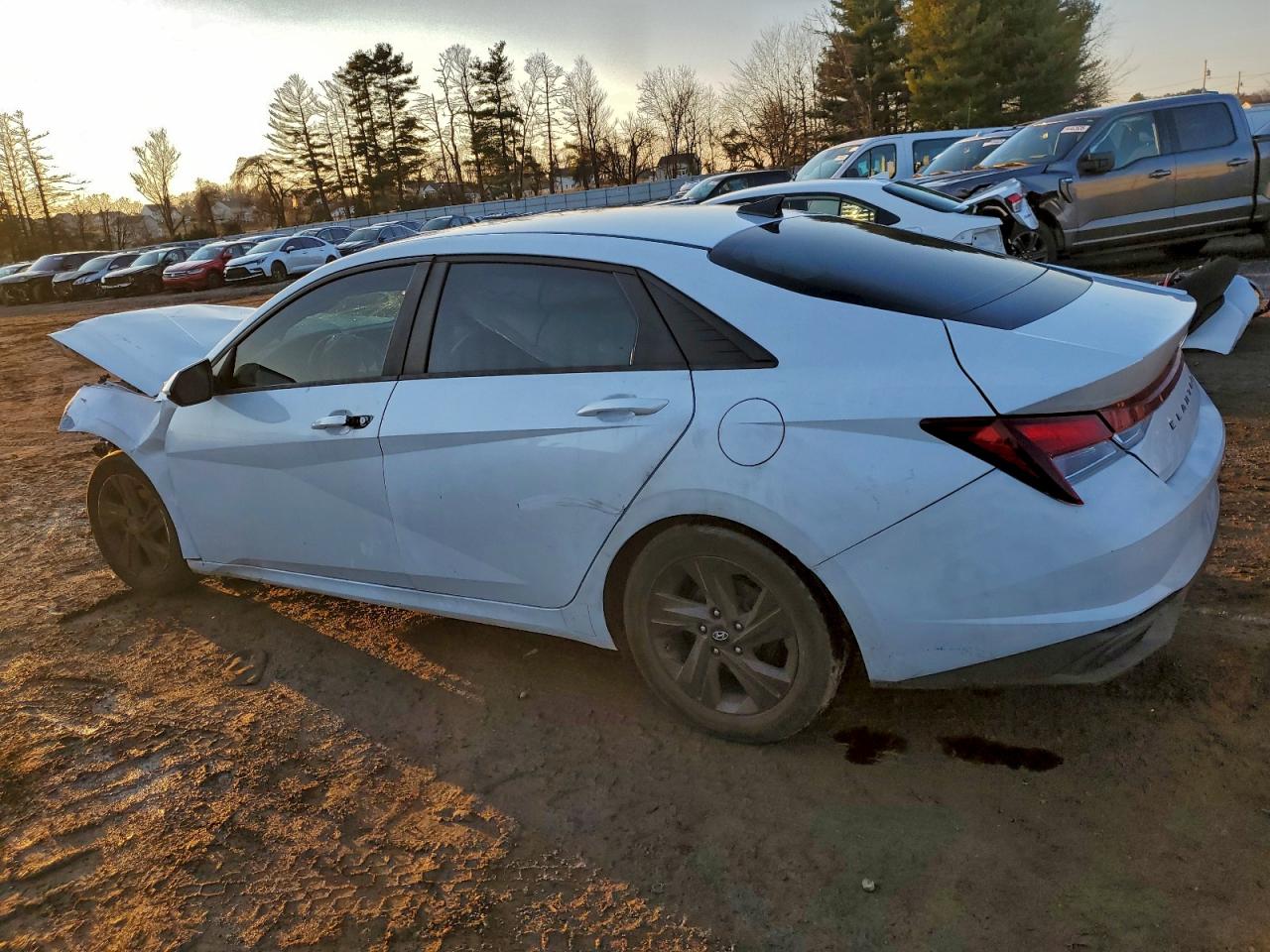 2021 HYUNDAI ELANTRA SEL photo 3