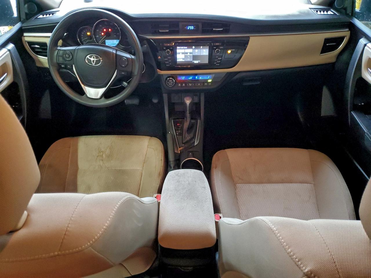 2015 TOYOTA COROLLA LE photo 8