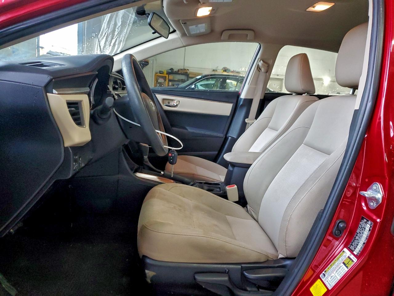 2015 TOYOTA COROLLA LE photo 7