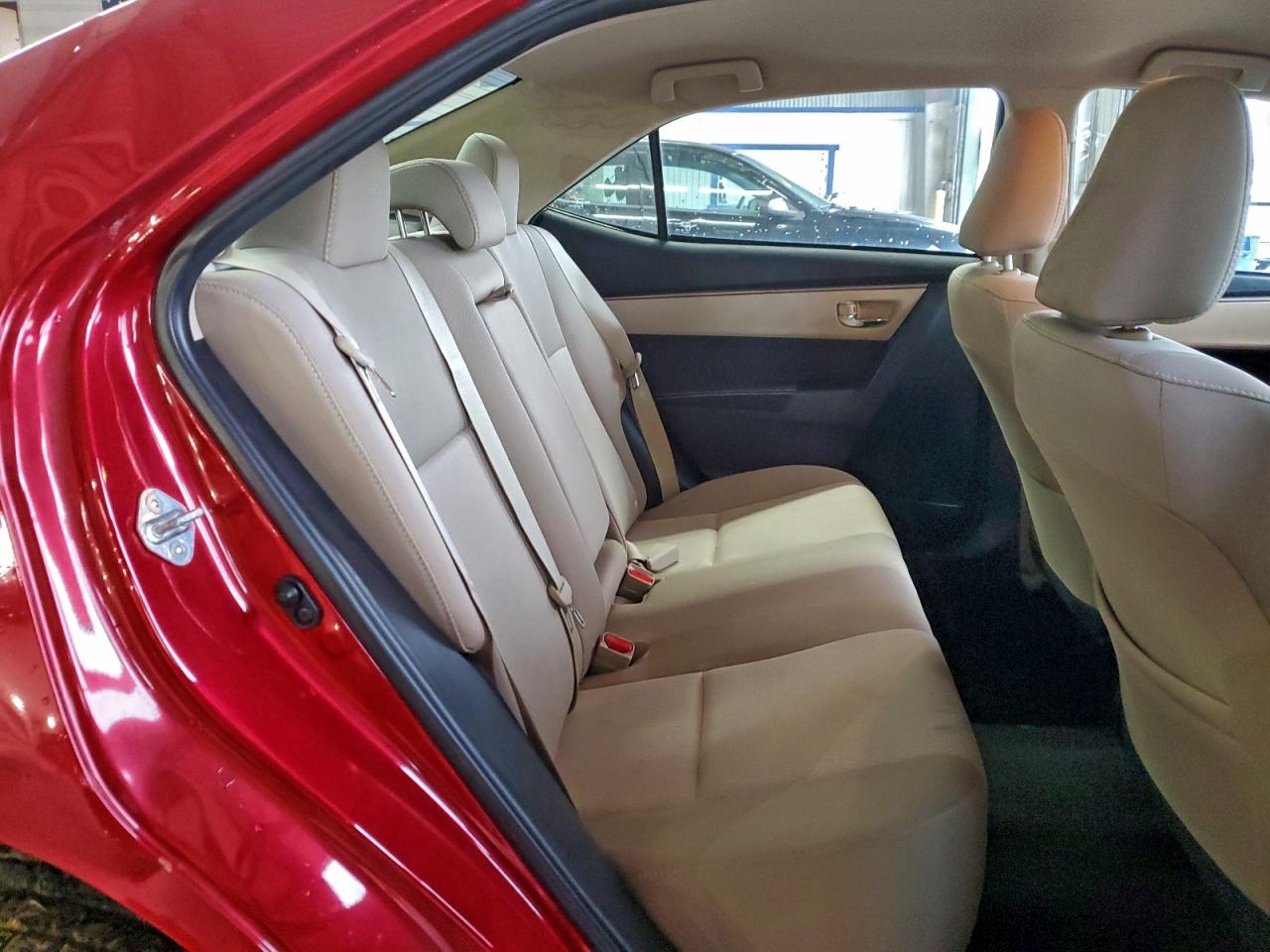 2015 TOYOTA COROLLA LE photo 10