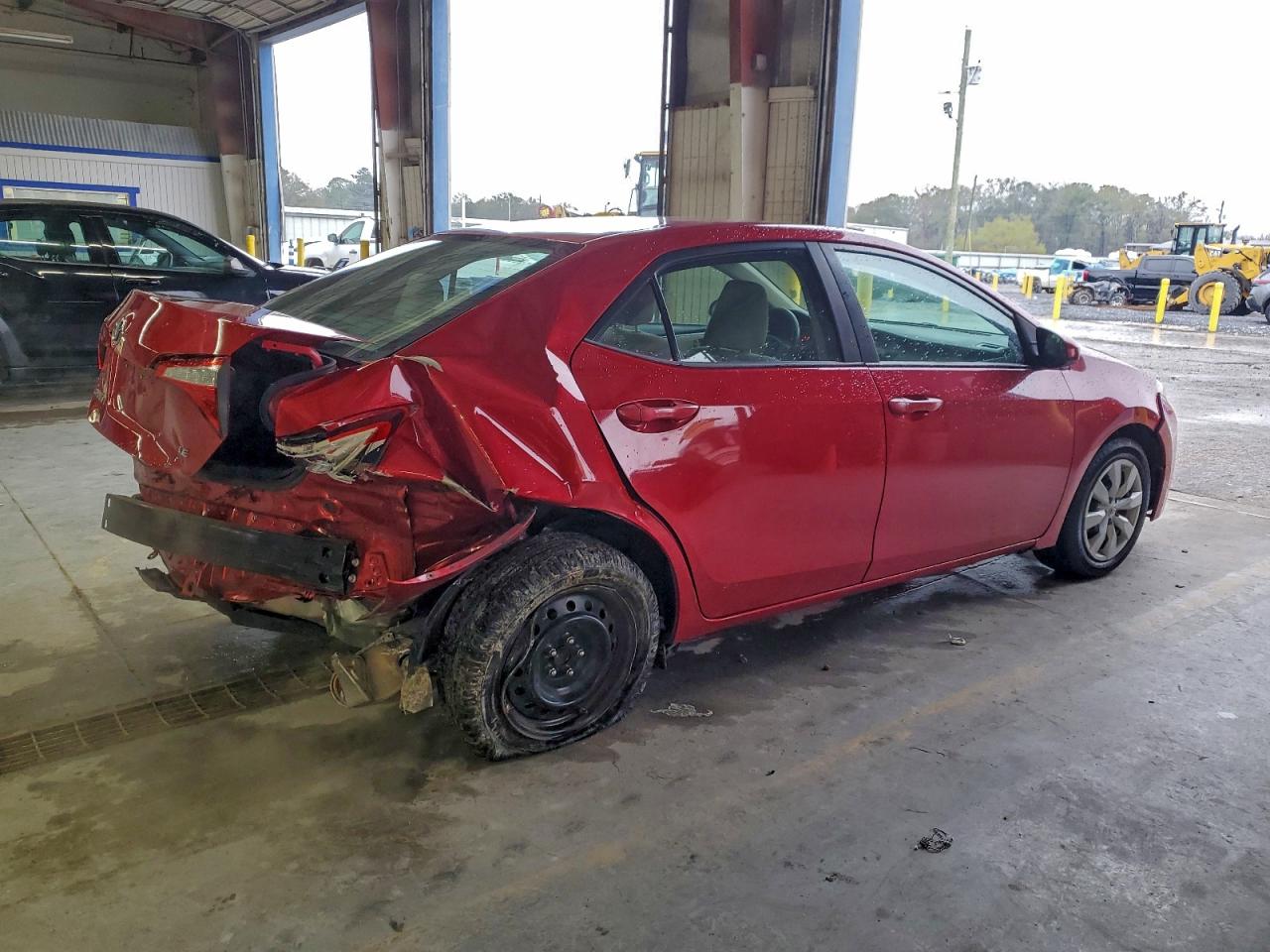 2015 TOYOTA COROLLA LE photo 3