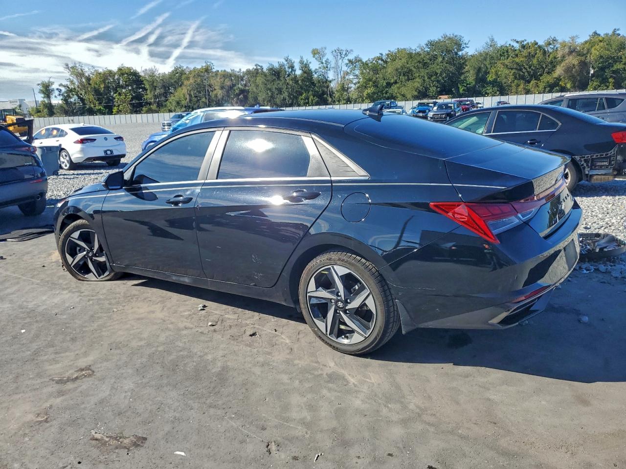 2023 HYUNDAI ELANTRA LIMITED photo 2