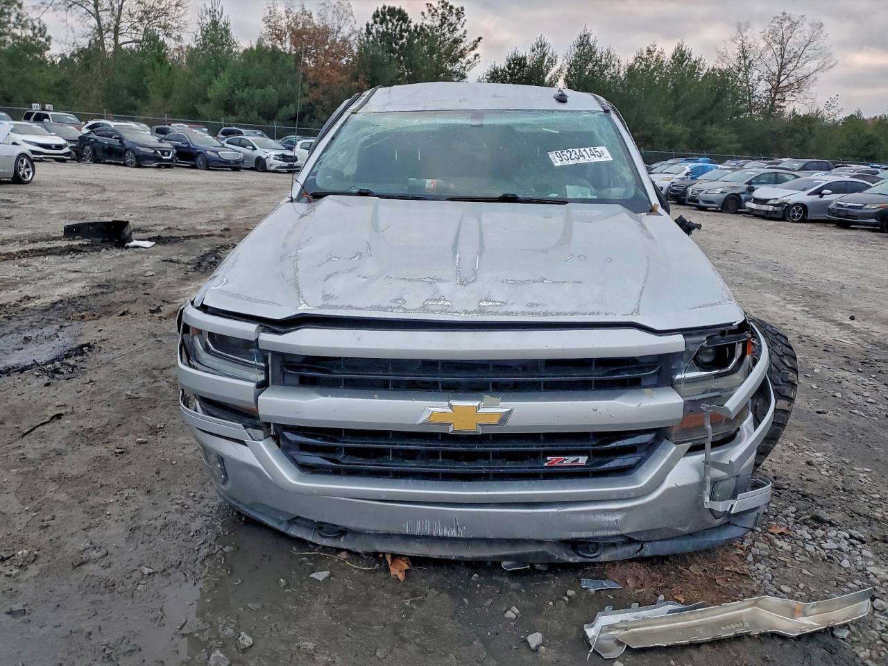 2018 CHEVROLET SILVERADO K1500 LT photo 5